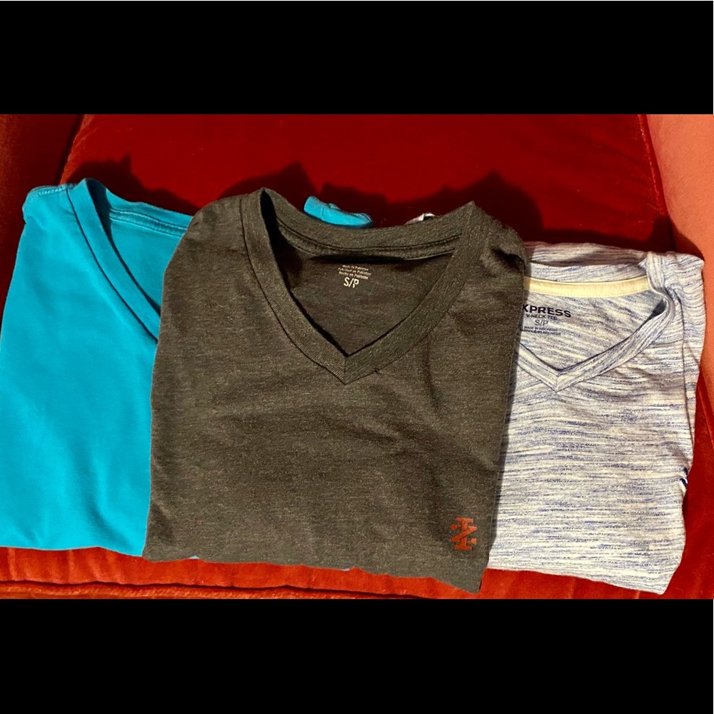 Men’s Express and Izod T-Shirt Bundle (Small)